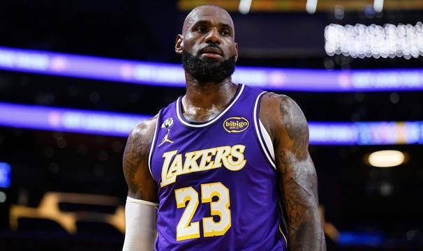 kaiyun.com-贾巴尔恨死詹姆斯了？41岁詹皇总胜场超天勾，成NBA历史第一！