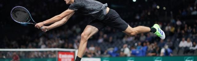 开云官网-兹维列夫一场胜利达两成就 半决赛将战梅德维德夫