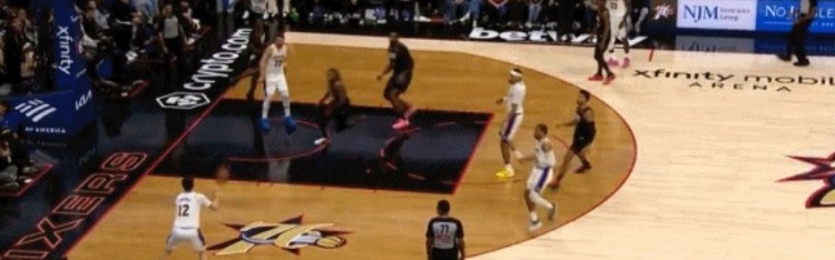 kaiyun-这球怎么说！东契奇篮下几乎空篮没出手 分拉拉维亚三分打铁