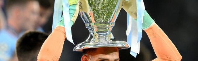 开云-门将是曼城最弱一环？庆功宴他不坐下谁敢动筷子！