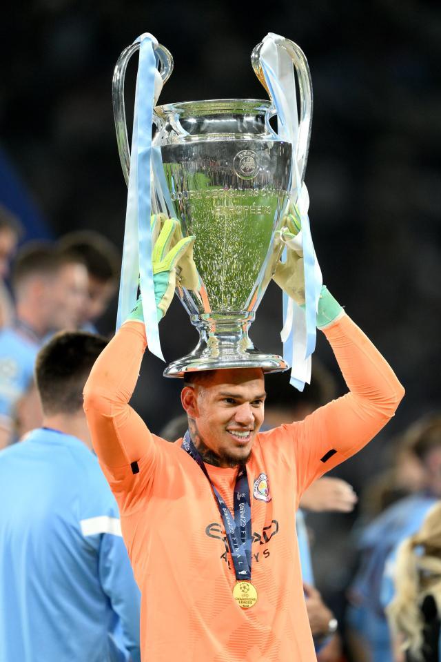 1686437524372054108.jpg FySsF4lX0Ag740e.jpg